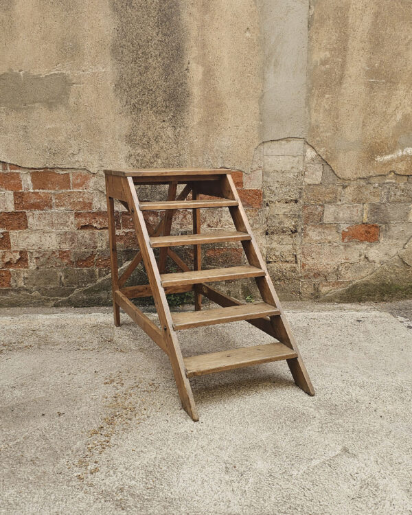 Escalera industrial