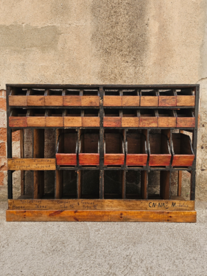 Mueble clasificador industrial