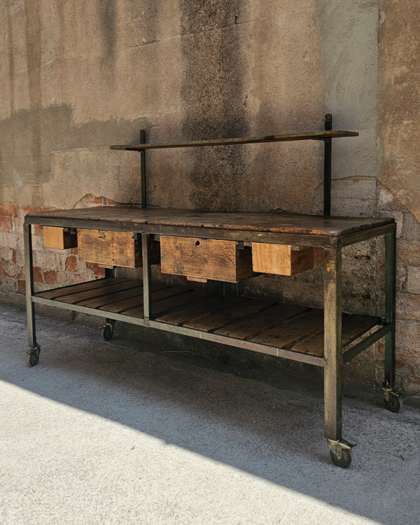 Mesa industrial de taller
