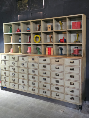 Mueble de cajones clasificador