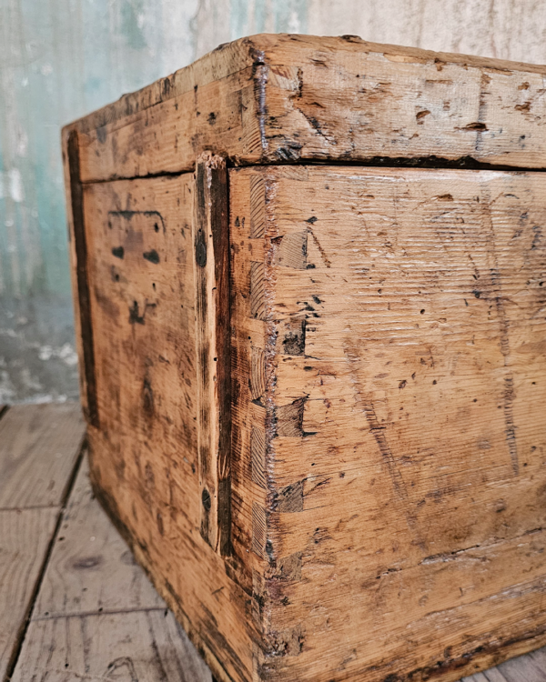 Caja industrial en madera de pino - Imagen 6