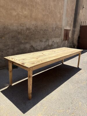 Mesa comedor en madera de pino